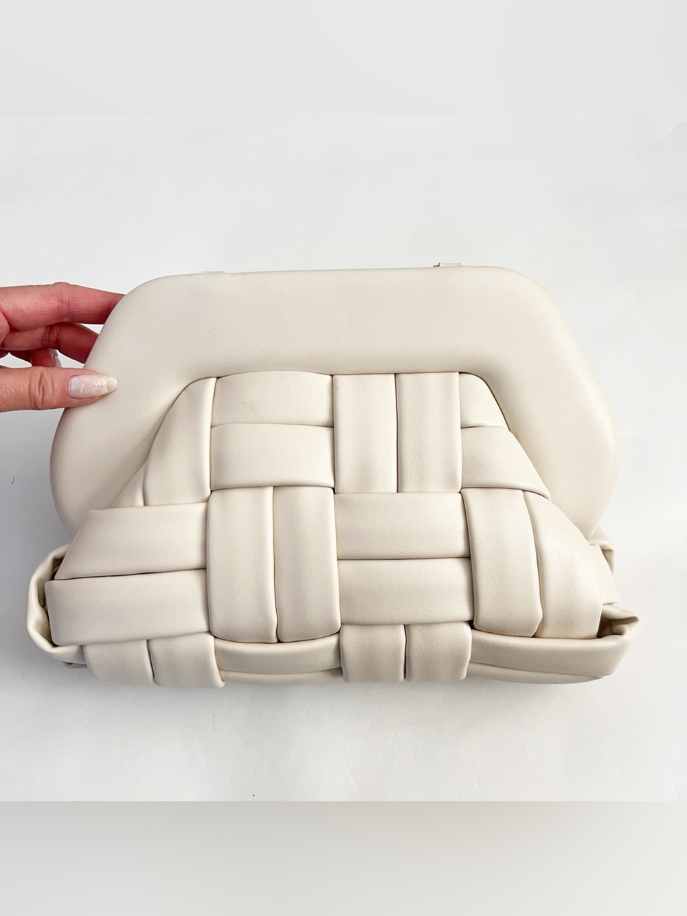 Themoire Tia Woven Clutch/Shoulder Bag in Shell - Picture 2 of 14